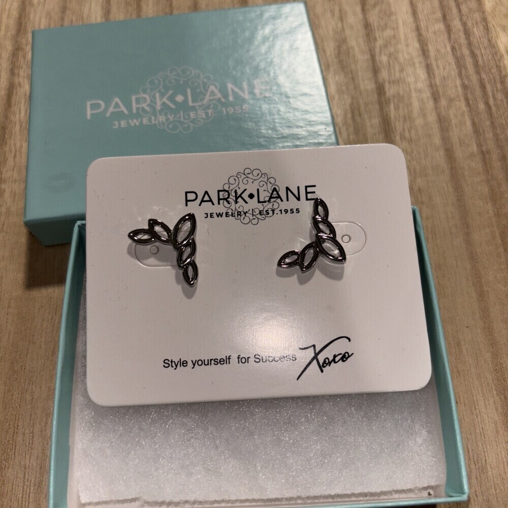 Park Lane Crepe Earrings Silver-  Posts